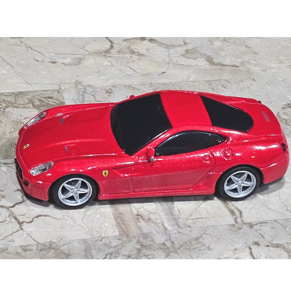 Burago Red Ferrari 599 GTO‎ Diecast Model Car 143 Scale
